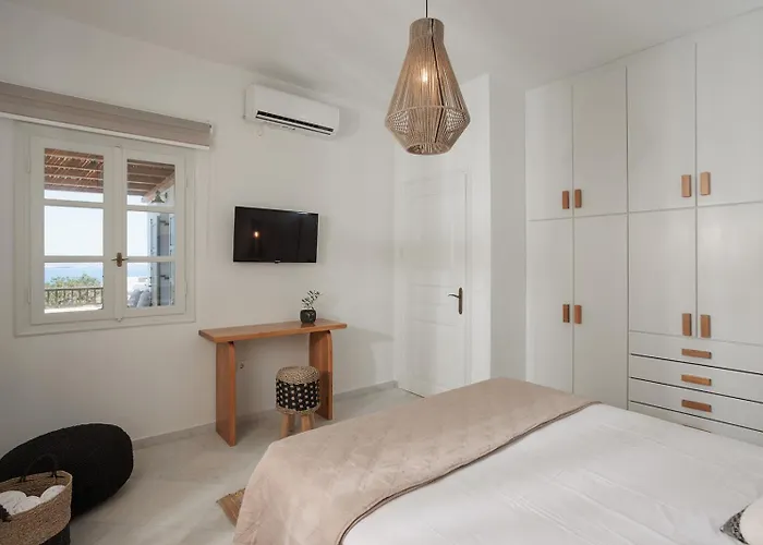 Evdokia - Luxury Olive Yard With Aegean View Séjour à la campagne Moutsoúna