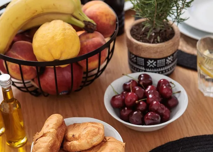 Evdokia - Luxury Olive Yard With Aegean View Country house Moutsouna